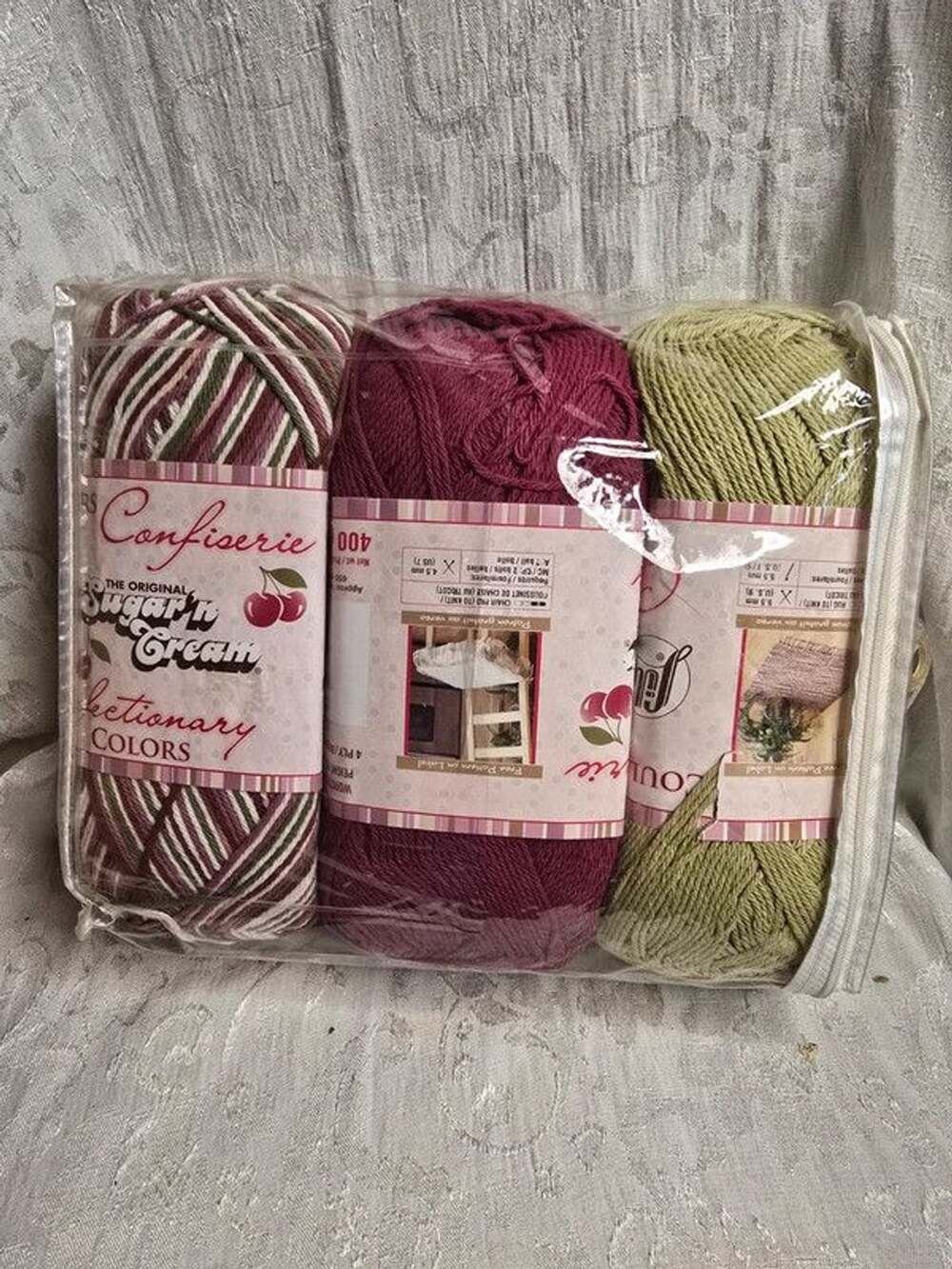 Sugar and cream cotton yarn